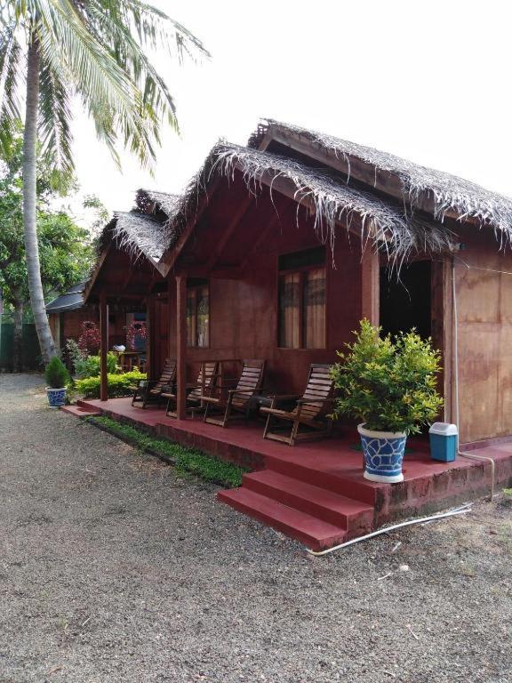 Hotel Blue Ocean Cabana Trincomalee Esterno foto